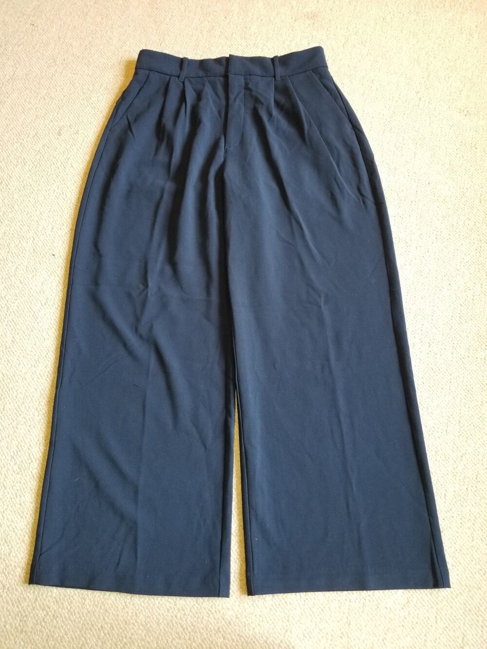 NWT Womens Pants-ABERCROMBIE & FITCH-navy Ponte knit pleated wide leg-L Short